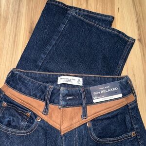 Abercrombie & Fitch Men's Dark Blue and Tan Relaxed Jeans